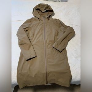 Lululemon Rain Rebel Coat (10)